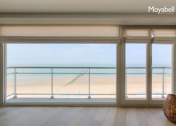 4E Verdiep Appartement Met Zeezicht In Knokke Voor Max 7 Personen